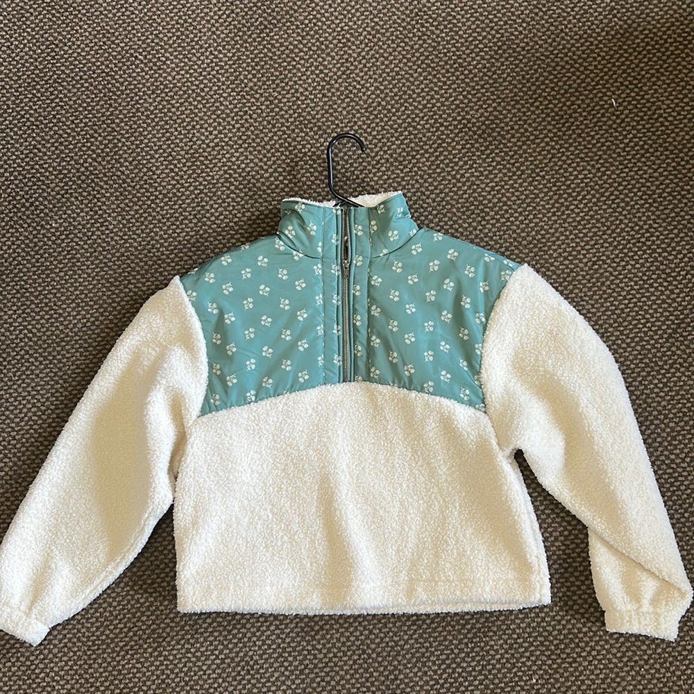 Small Teddy Sweater Jacket Pull Over
